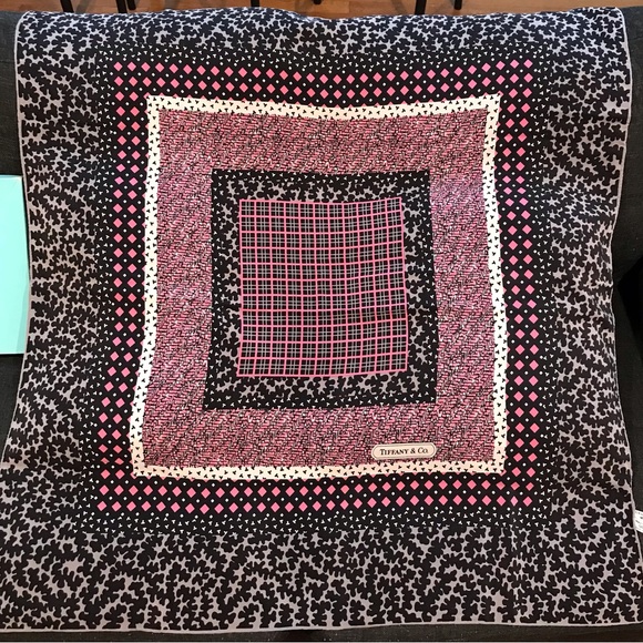 Tiffany & Co. Silk Scarf with Box - 35”x 35” 🤩 - Picture 8 of 17